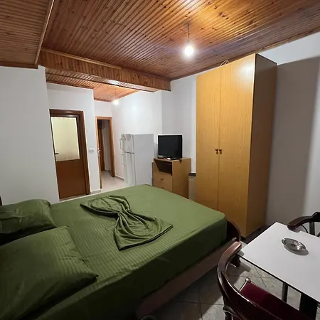 Moza Lägenhet Vlorë